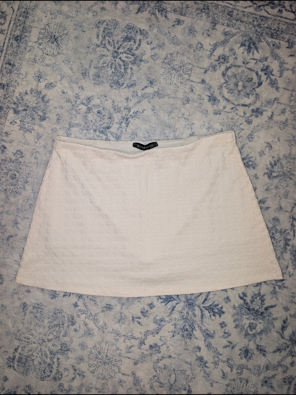 Dynamite Cream Mini Skirt